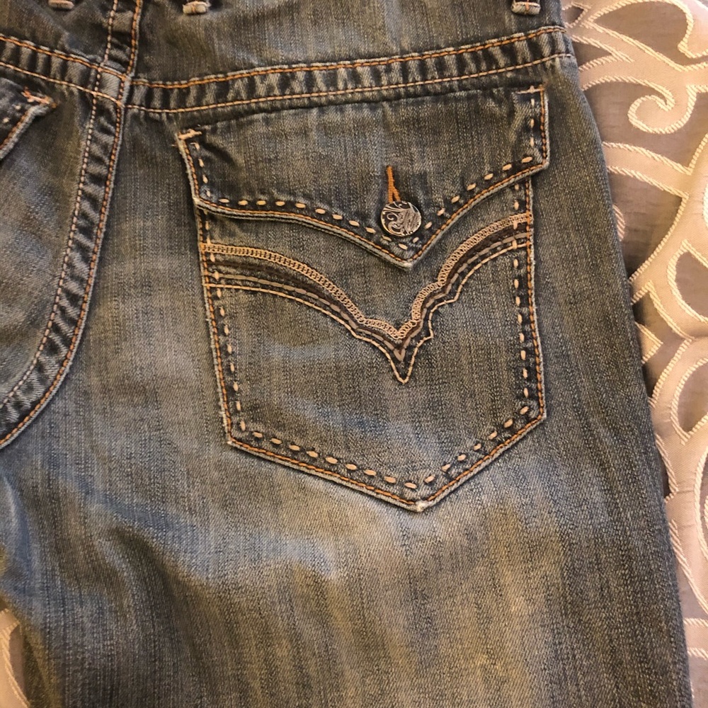 Men’s Manchester Jeans.
